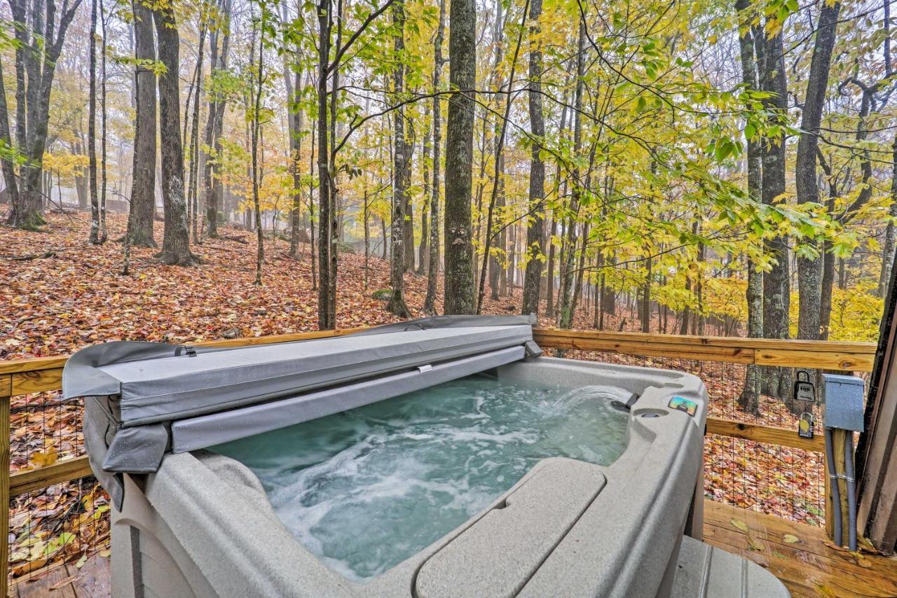 A-Frame Cabin With Hot Tub 1 Mi To Beech Mountain! Εξωτερικό φωτογραφία