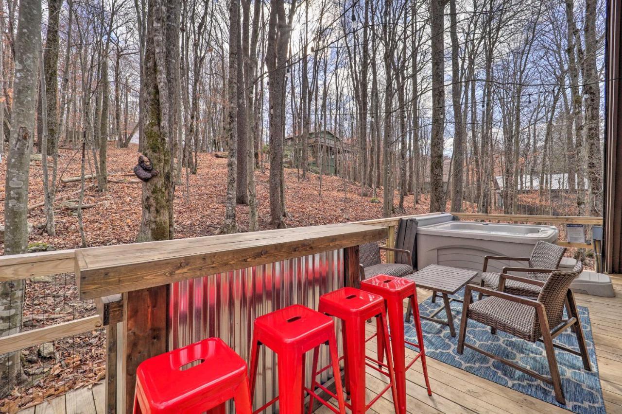 A-Frame Cabin With Hot Tub 1 Mi To Beech Mountain! Εξωτερικό φωτογραφία