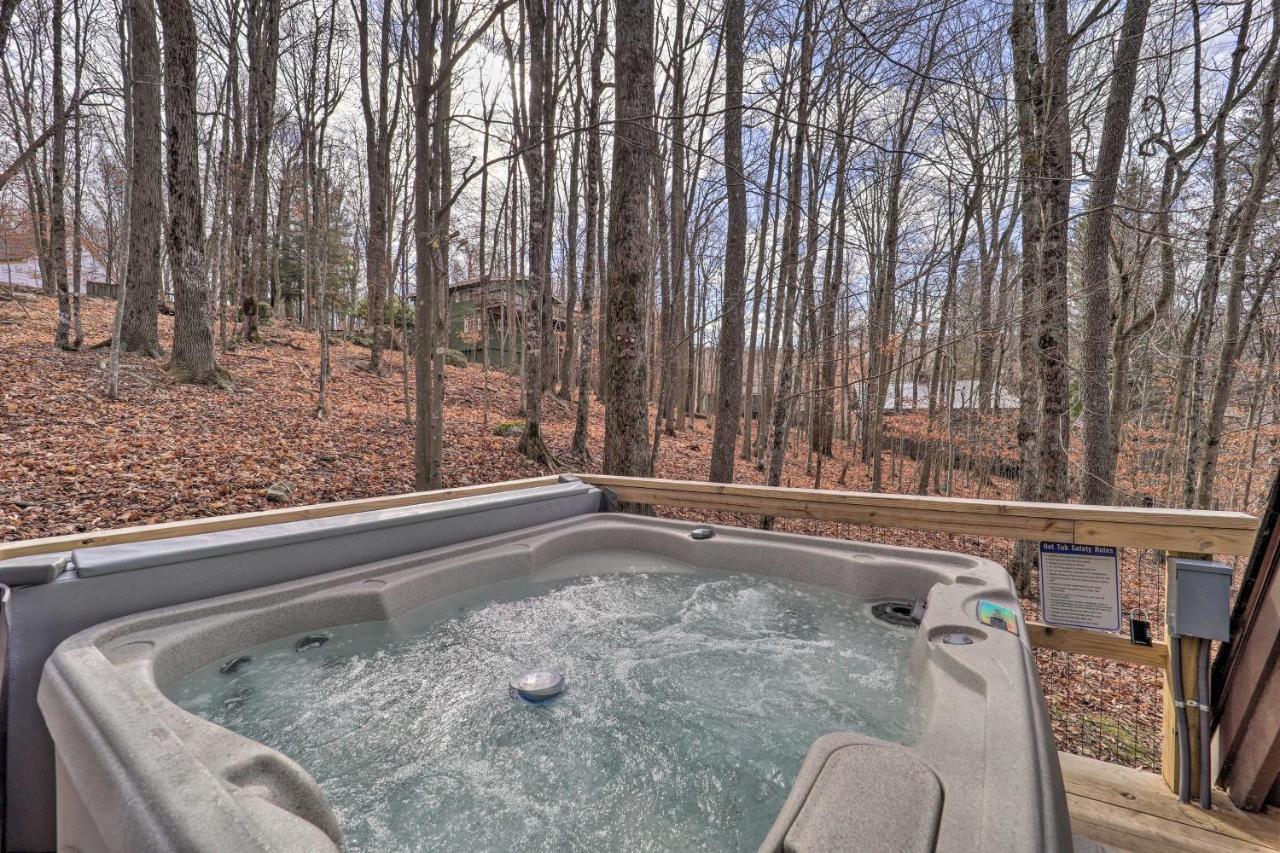 A-Frame Cabin With Hot Tub 1 Mi To Beech Mountain! Εξωτερικό φωτογραφία