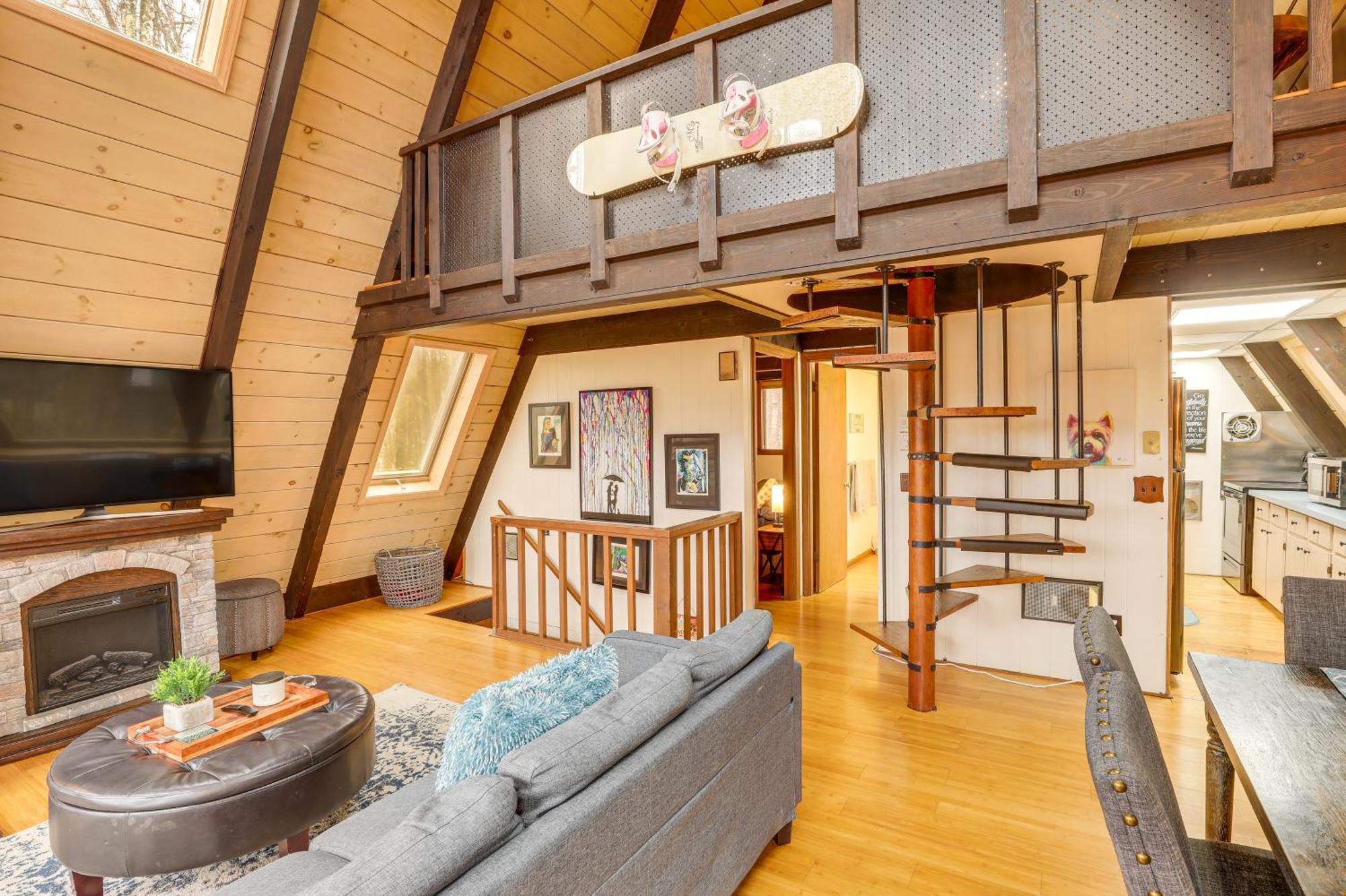 A-Frame Cabin With Hot Tub 1 Mi To Beech Mountain! Εξωτερικό φωτογραφία