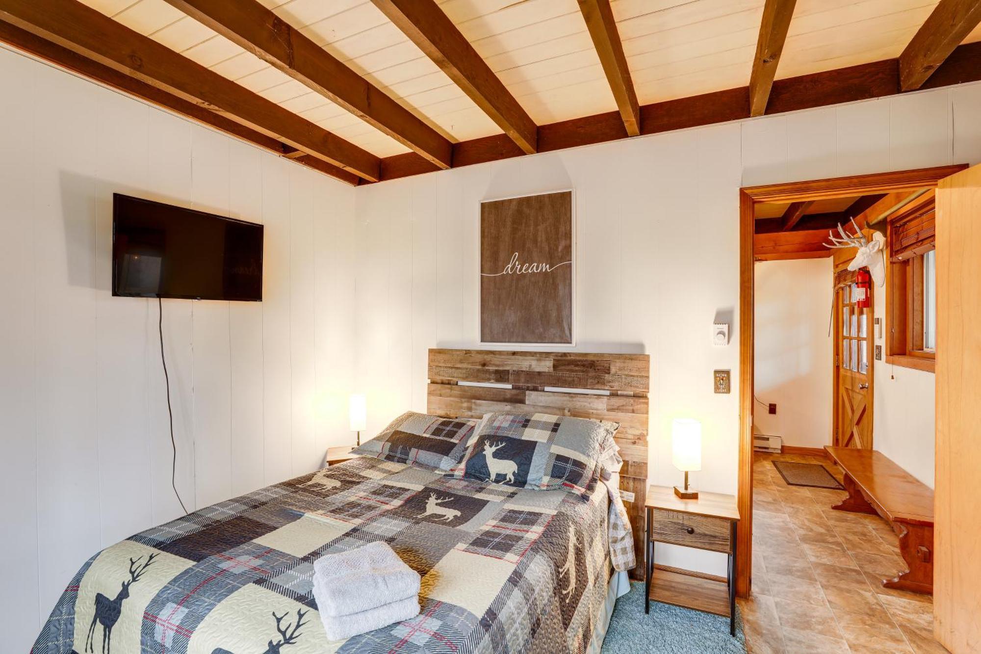 A-Frame Cabin With Hot Tub 1 Mi To Beech Mountain! Εξωτερικό φωτογραφία